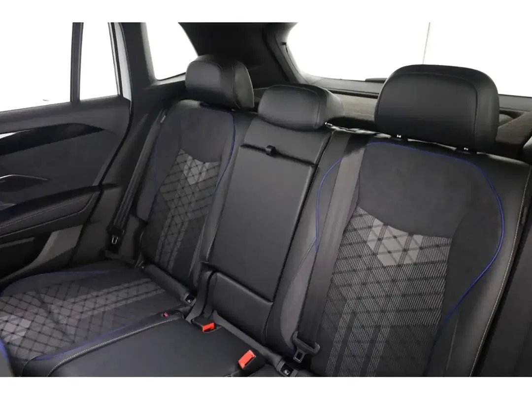 Volkswagen Tiguan - Thumbnail 11