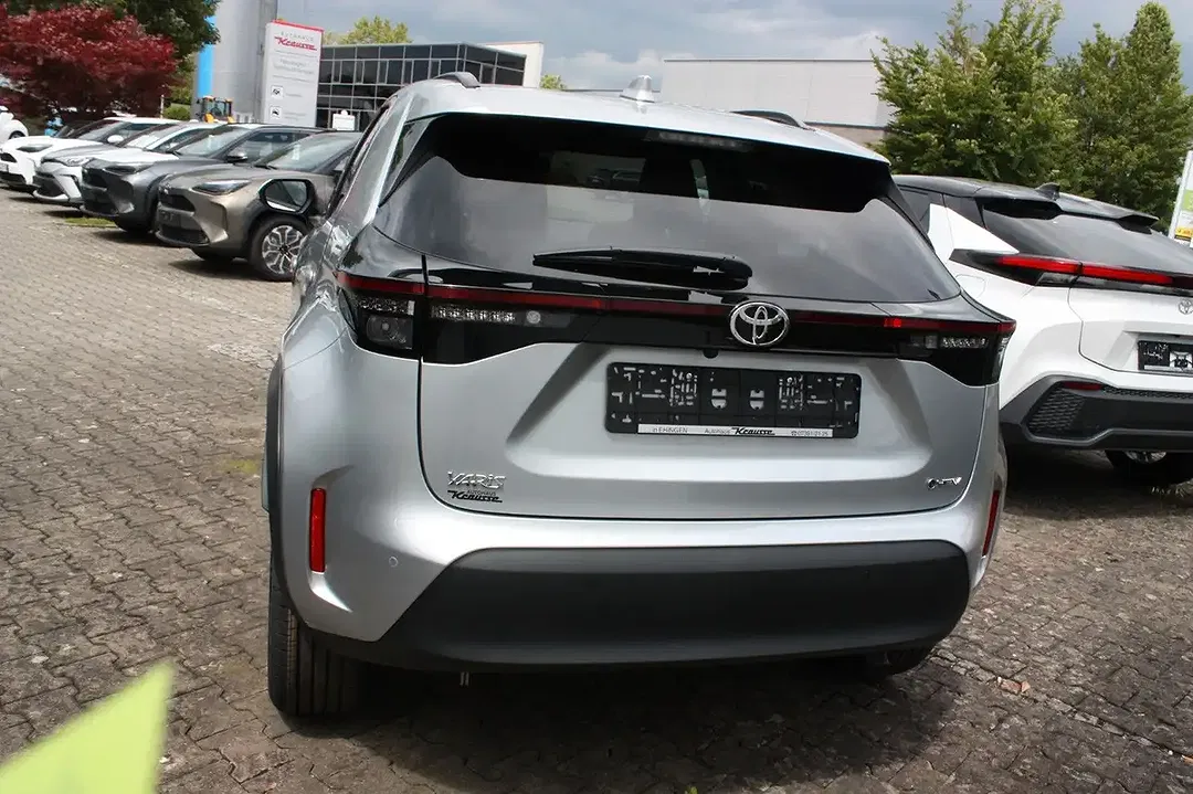 Toyota Yaris Cross - Thumbnail 9