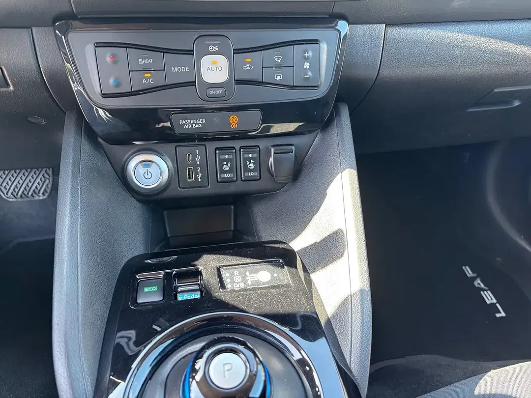 Nissan Leaf N-Connecta - foto 15