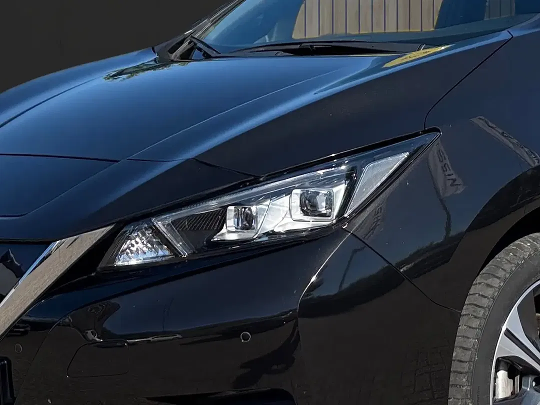 Nissan Leaf - Thumbnail 7