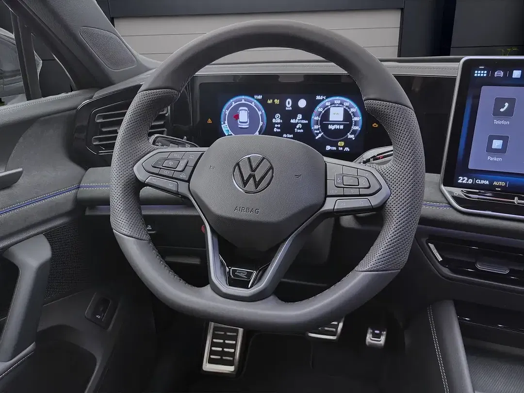 Volkswagen Tiguan - Thumbnail 12