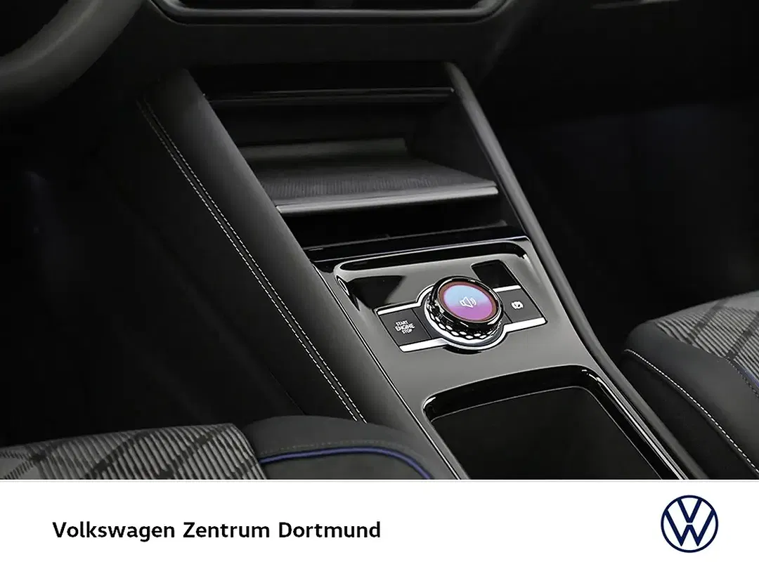 Volkswagen Tiguan - Thumbnail 15