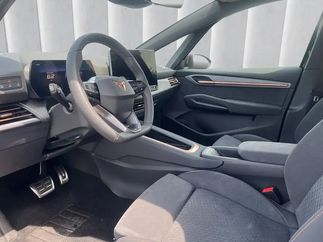 CUPRA Born - Thumbnail 6