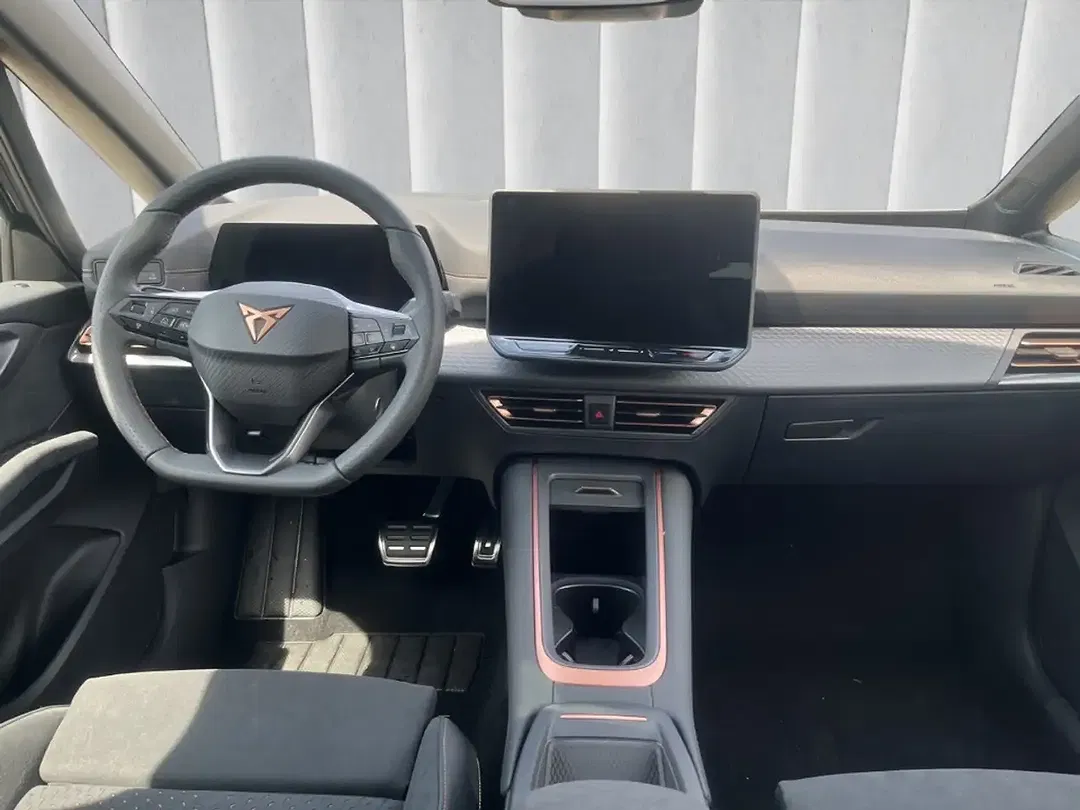 CUPRA Born - Thumbnail 8