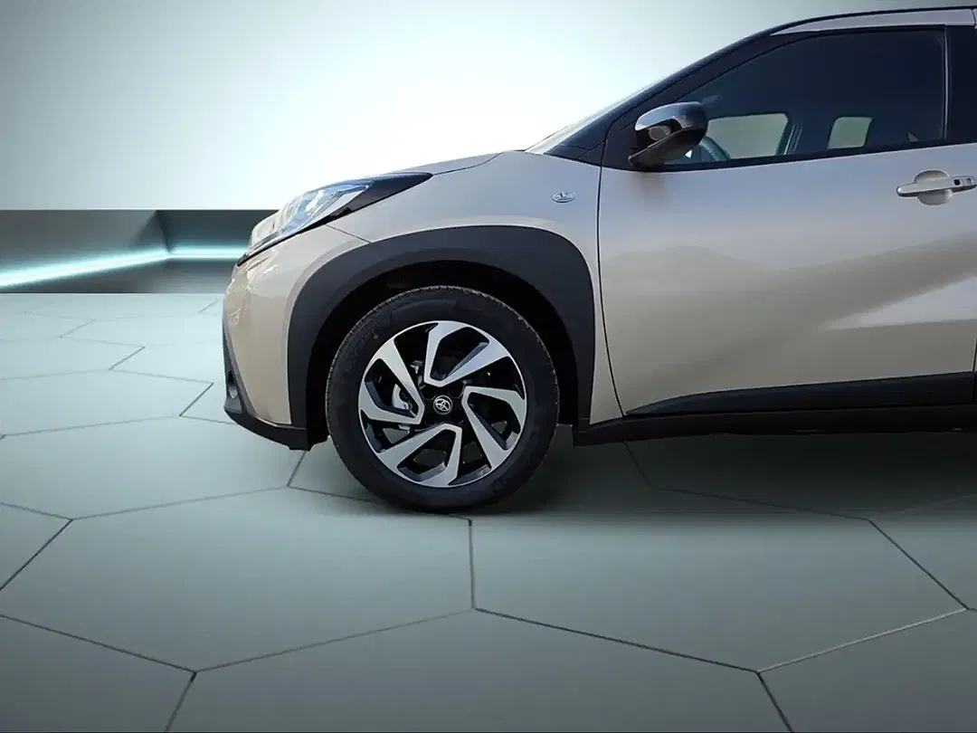 Toyota Aygo X - Thumbnail 3