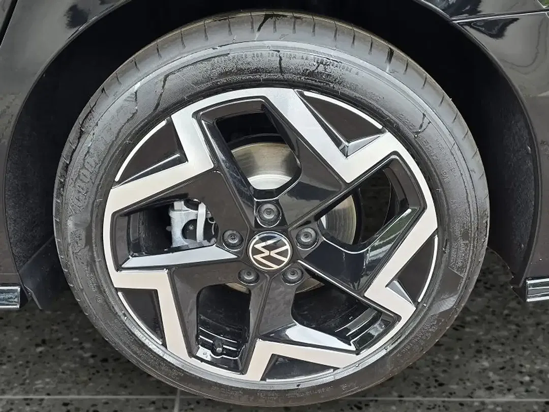 Volkswagen Golf - Thumbnail 10