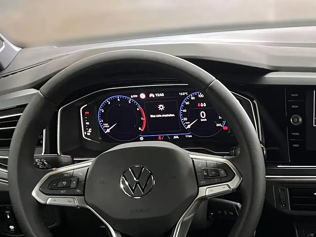 Volkswagen Polo - Thumbnail 11