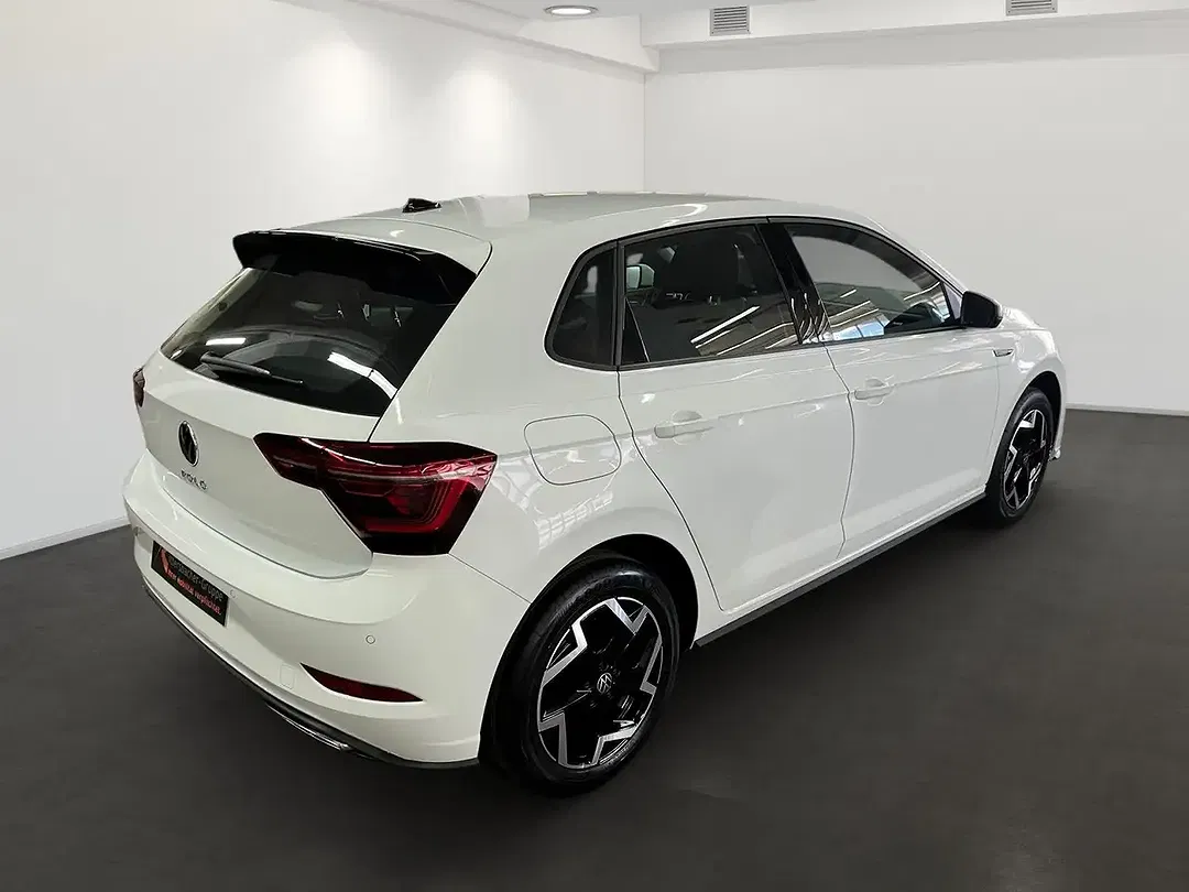 Volkswagen Polo - Thumbnail 4