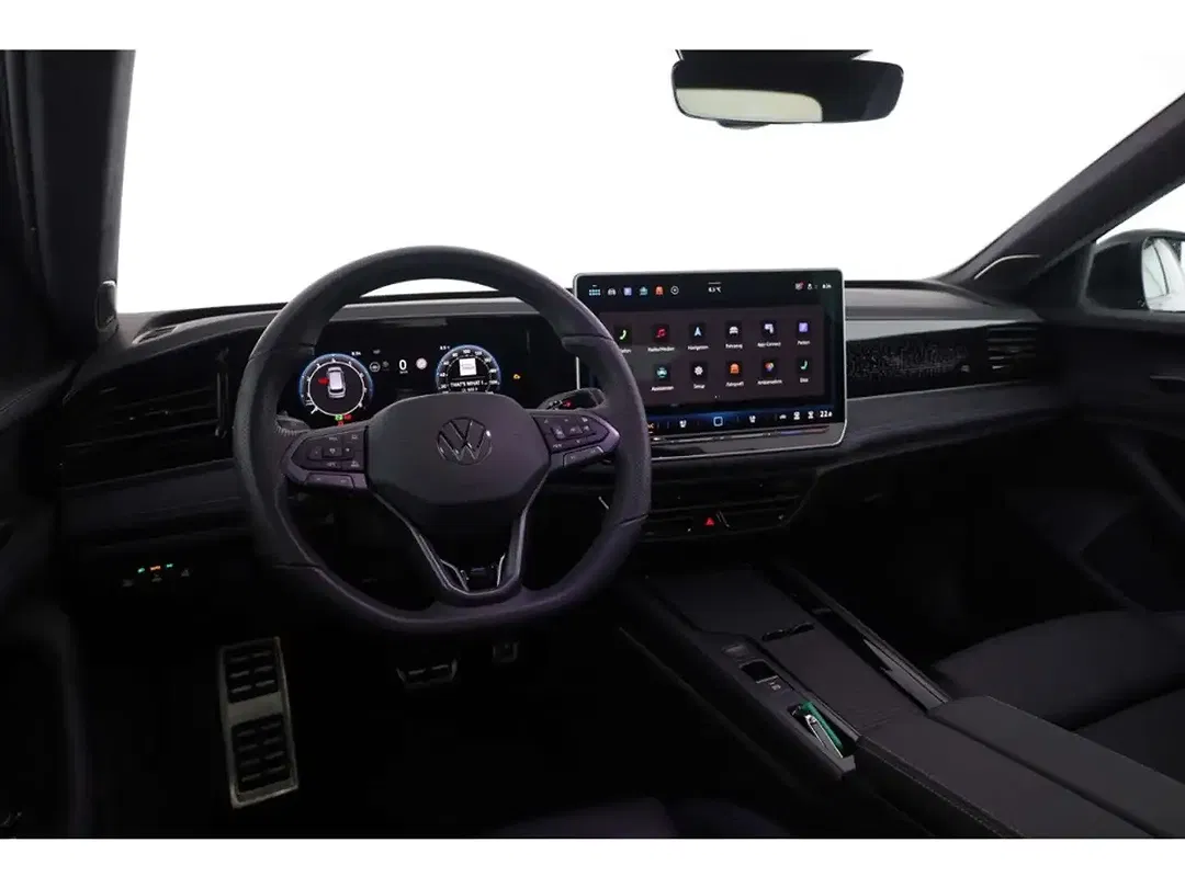 Volkswagen Passat - Thumbnail 9