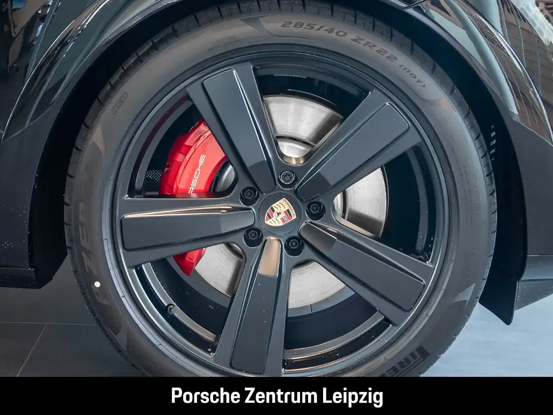 Porsche Cayenne - Thumbnail 10