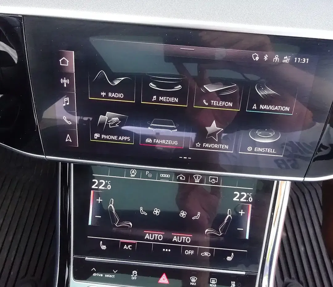Audi A8 - Thumbnail 19