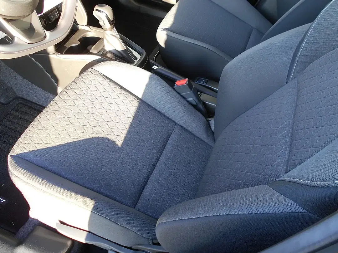 Suzuki Swift - Thumbnail 10