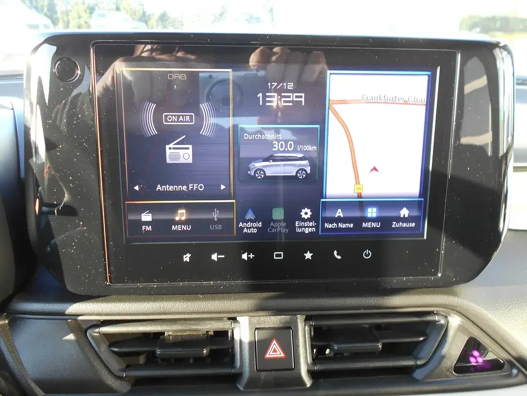 Suzuki Swift - Thumbnail 16