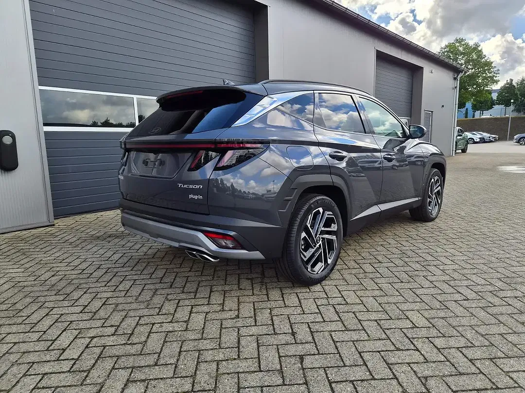 Hyundai TUCSON - Thumbnail 2