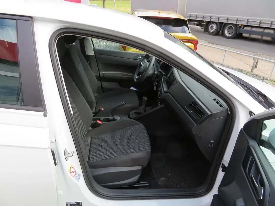Volkswagen Polo - Thumbnail 14