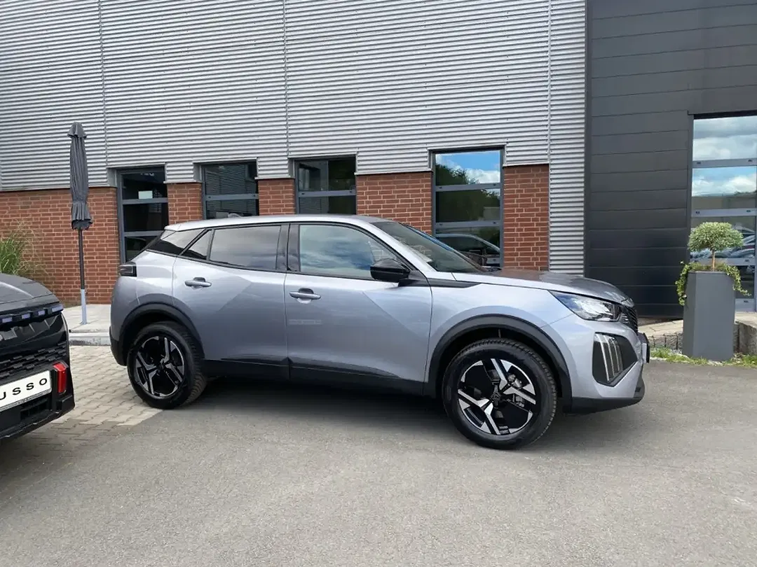 Peugeot 2008 - Thumbnail 4