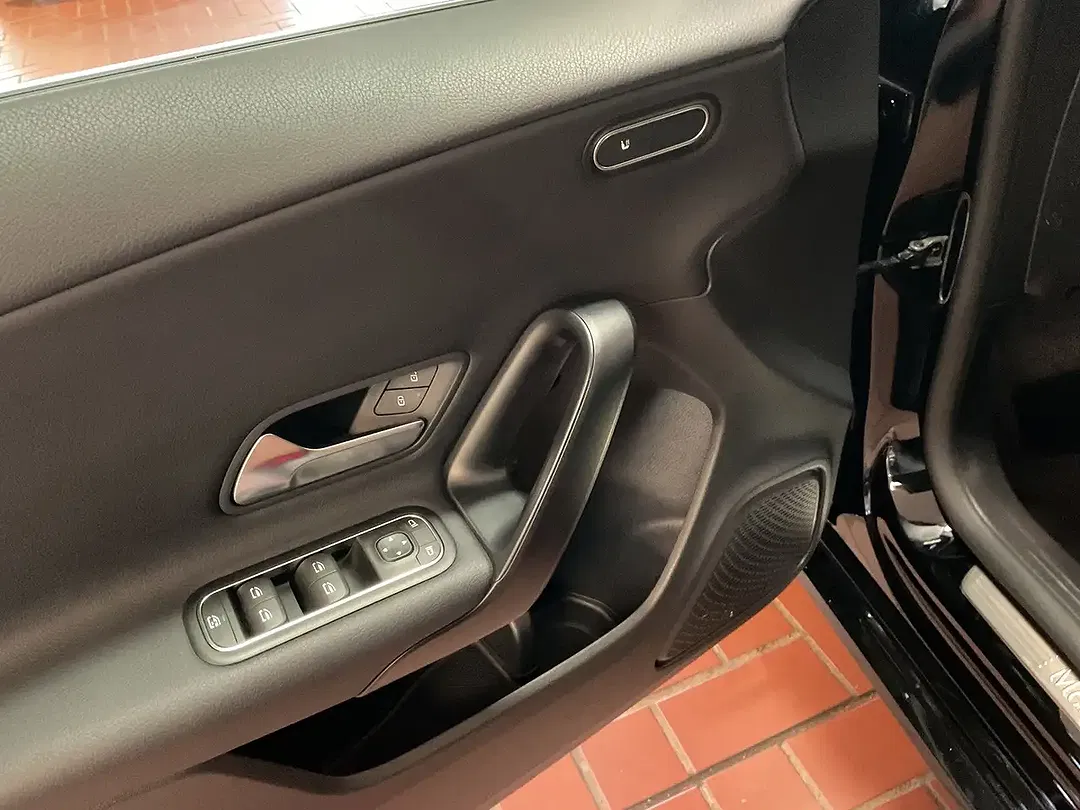 Mercedes-Benz CLA 180 - Thumbnail 10