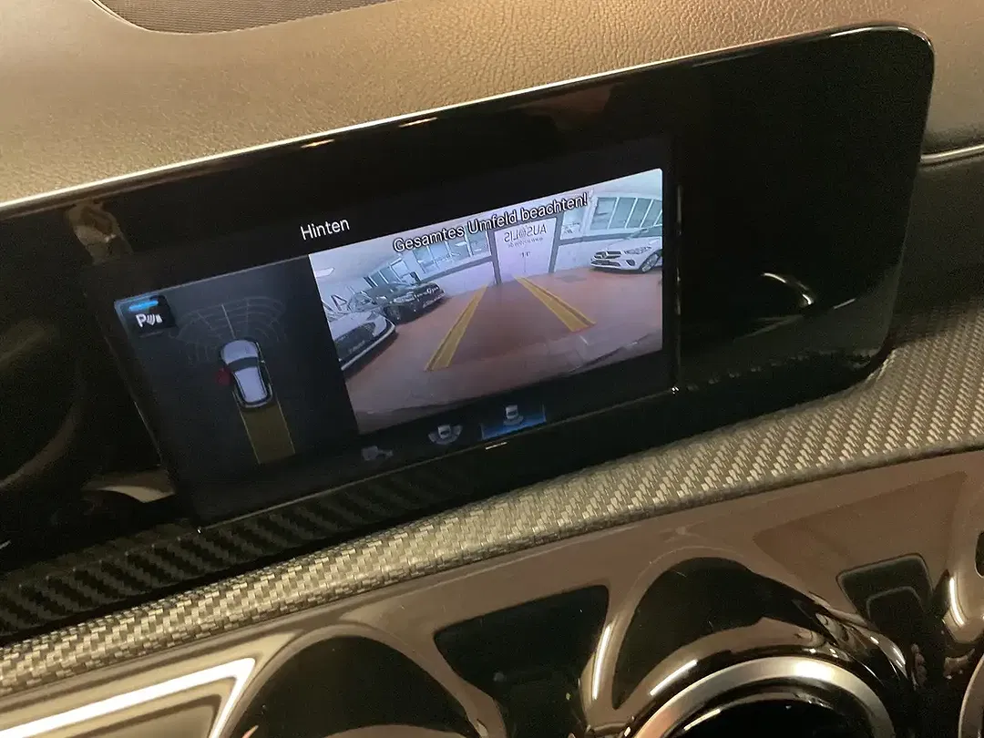 Mercedes-Benz CLA 180 - Thumbnail 17