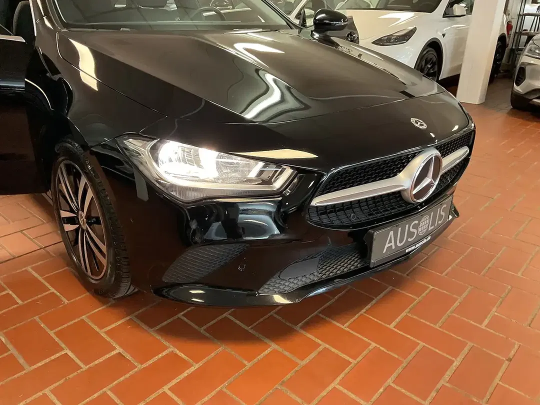 Mercedes-Benz CLA 180 - Thumbnail 18