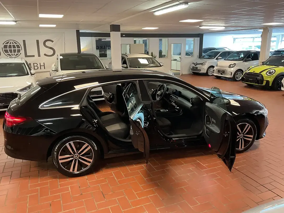 Mercedes-Benz CLA 180 - Thumbnail 5