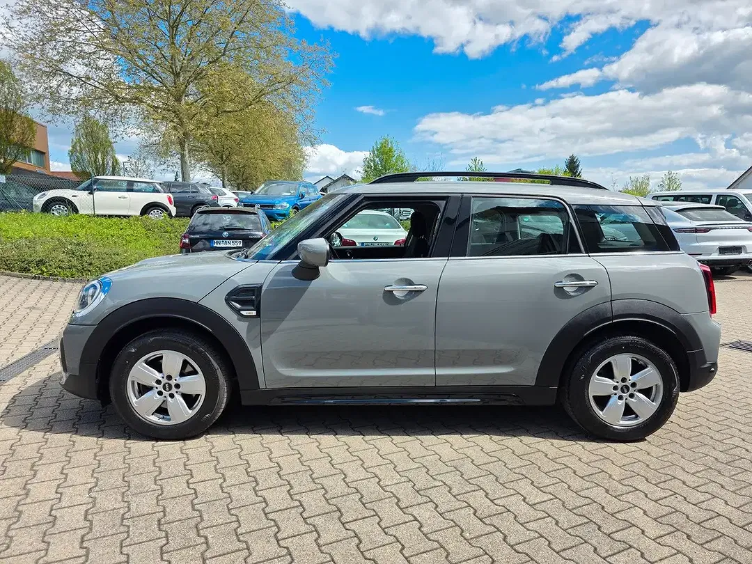 MINI Cooper Countryman - Thumbnail 4