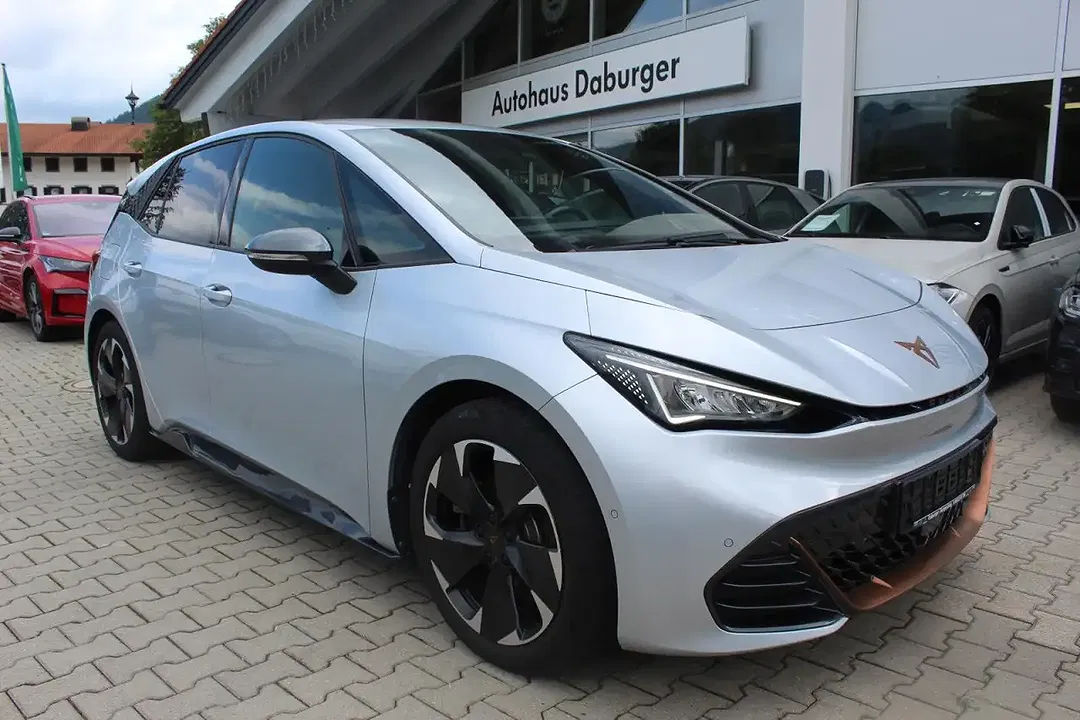 CUPRA Born - Thumbnail 5
