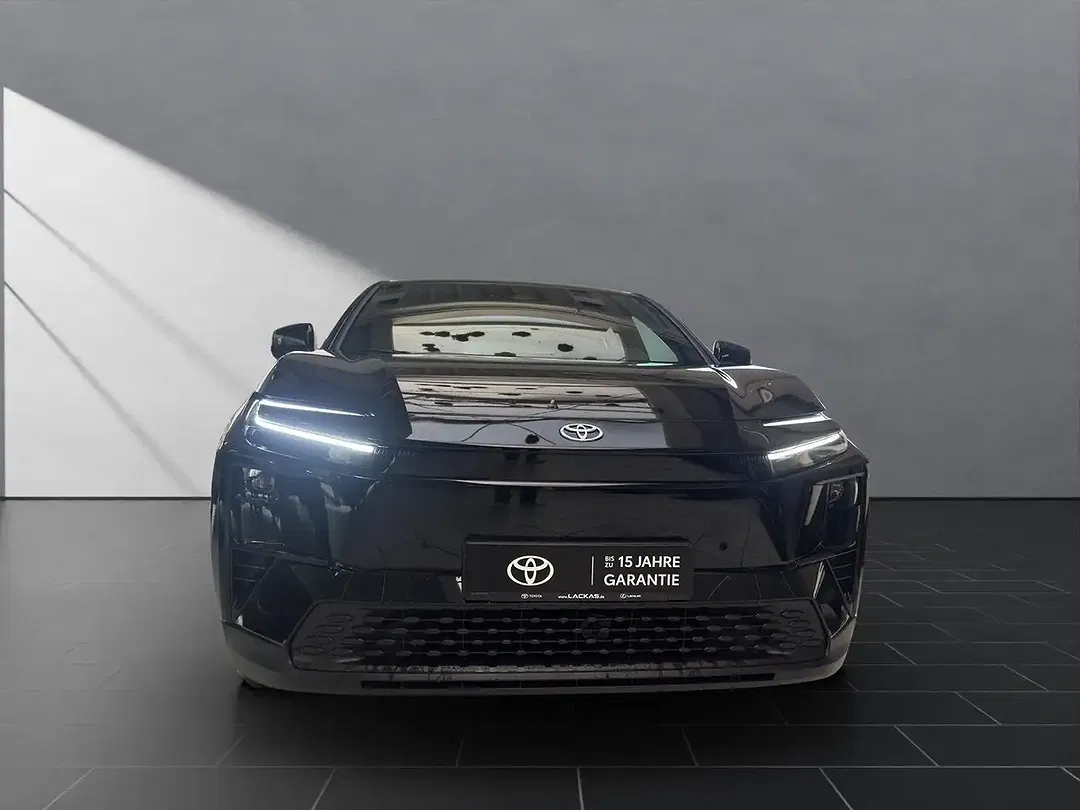 Toyota C-HR - Thumbnail 8