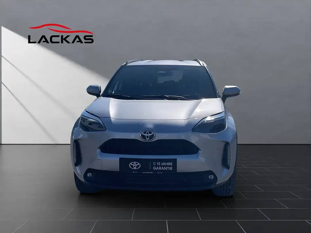 Toyota Yaris Cross - Thumbnail 8