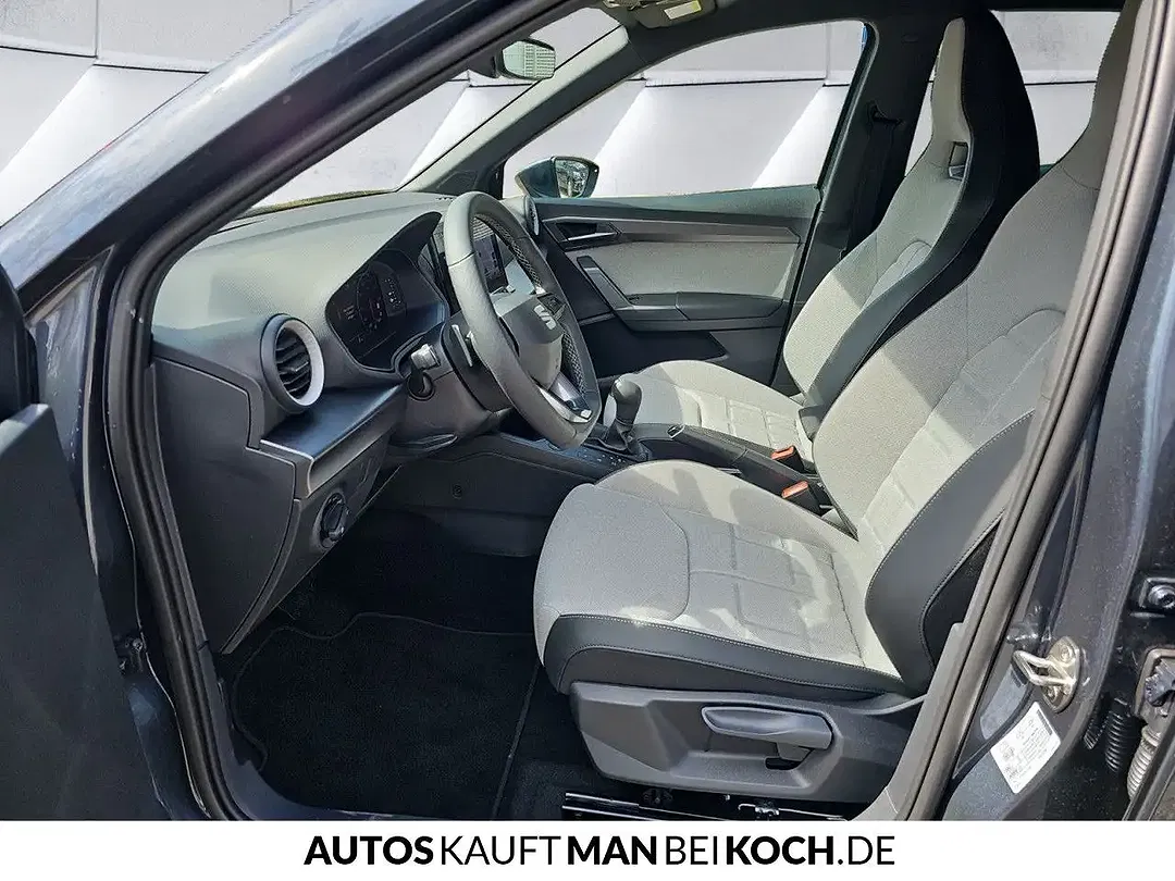 SEAT Arona - Thumbnail 5