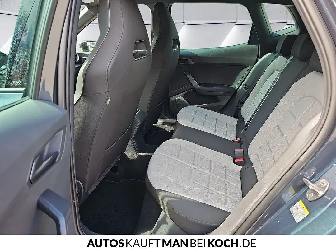 SEAT Arona - Thumbnail 6