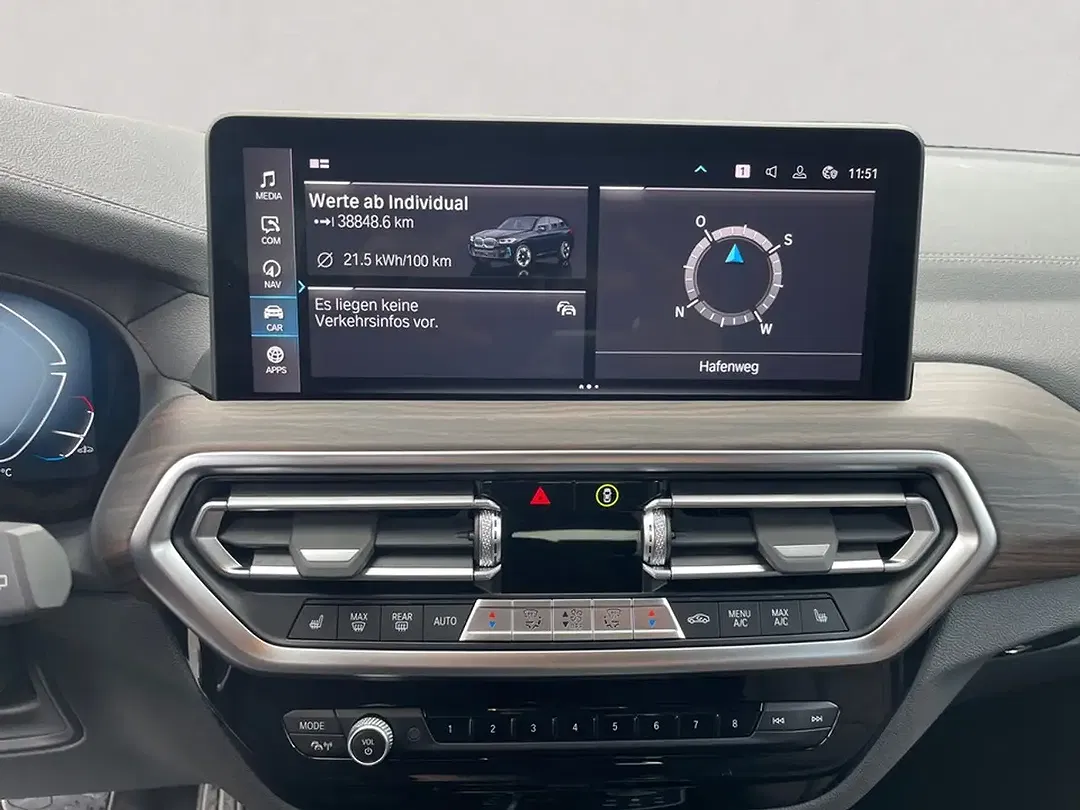 BMW iX3 - Thumbnail 12