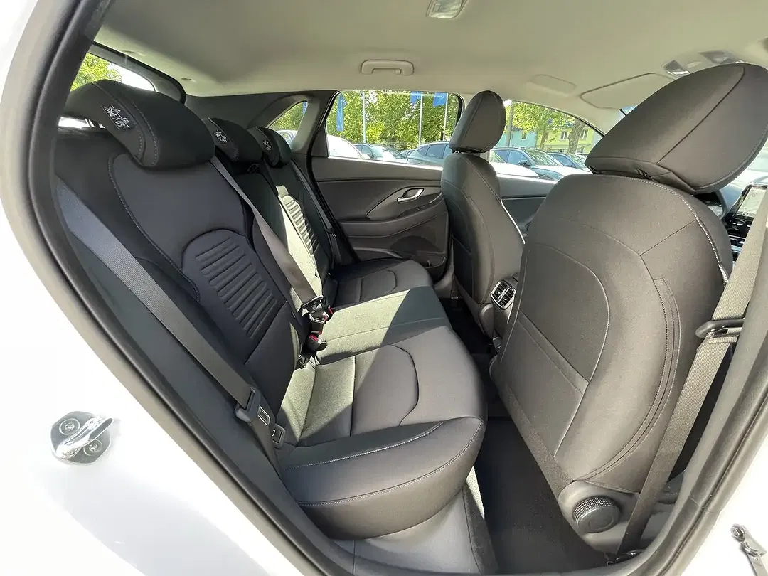 Hyundai i30 - Thumbnail 10