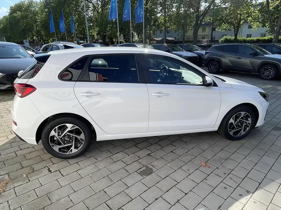 Hyundai i30 - Thumbnail 7