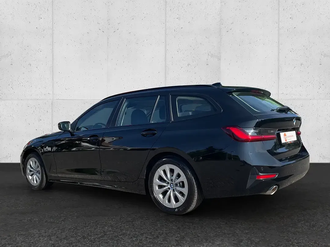 BMW 320 - Thumbnail 6