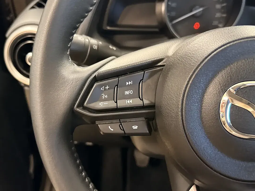 Mazda 2 - Thumbnail 7
