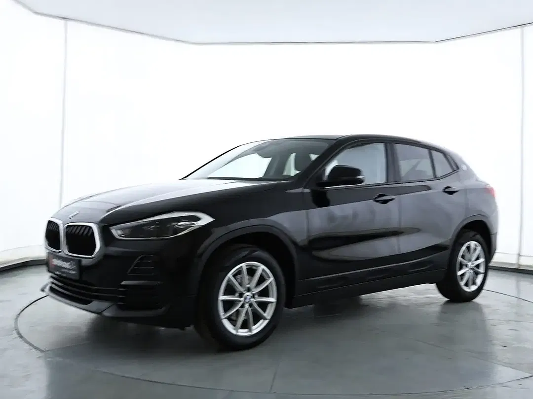 BMW X2 - Thumbnail 3