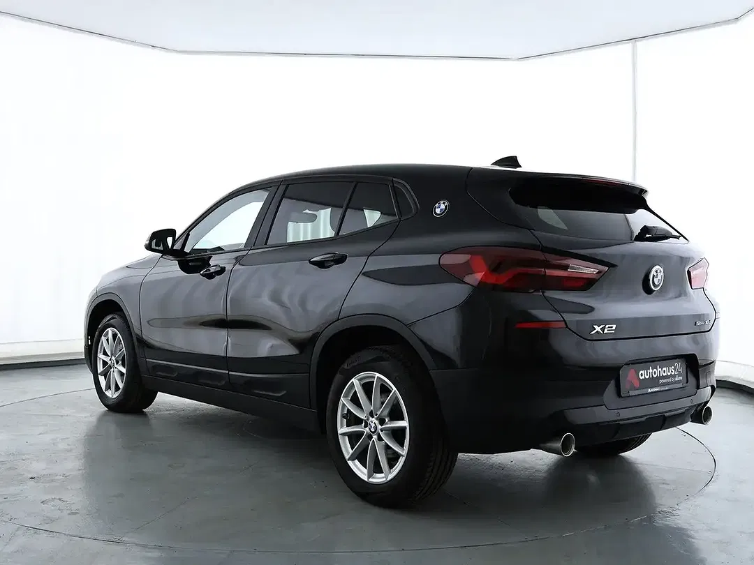 BMW X2 - Thumbnail 4