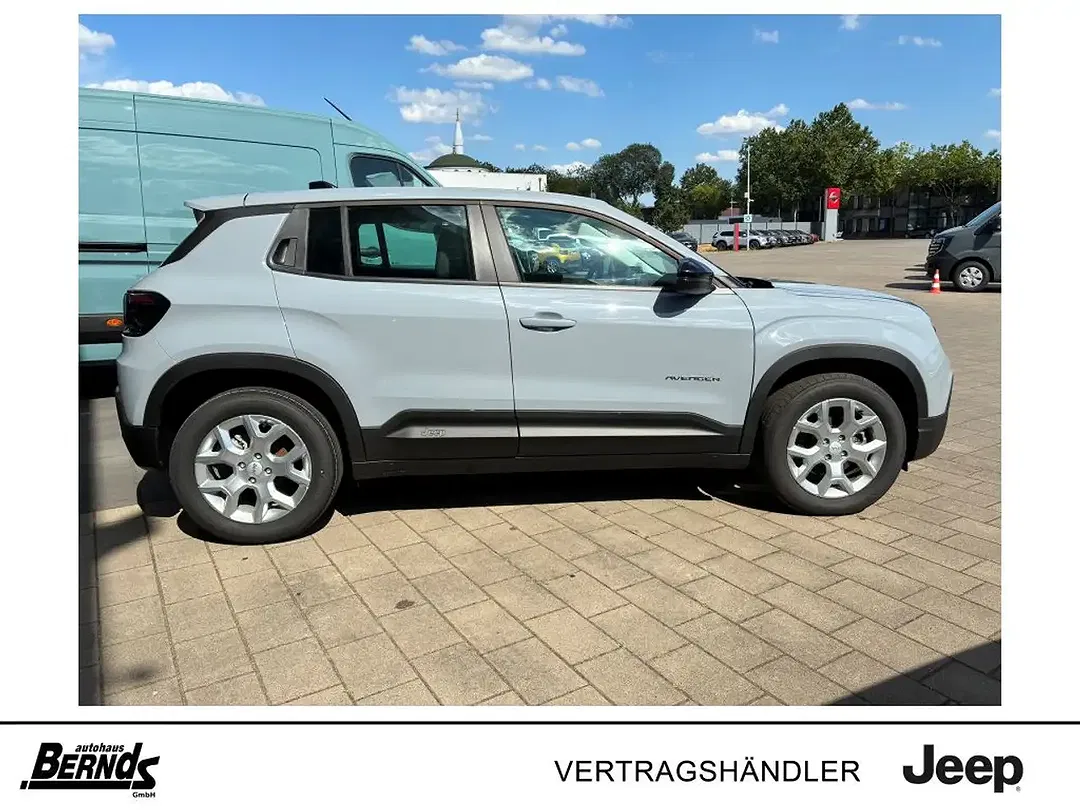 Jeep Avenger - Thumbnail 10