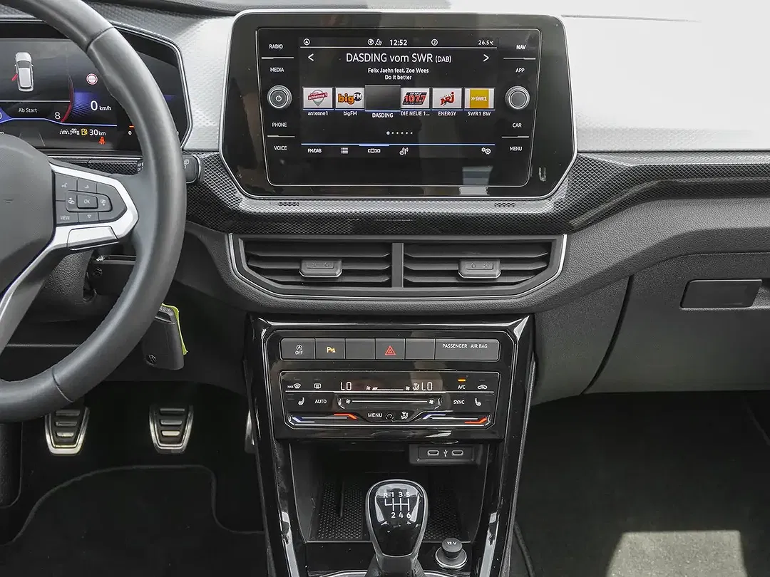 Volkswagen T-Cross - Thumbnail 11
