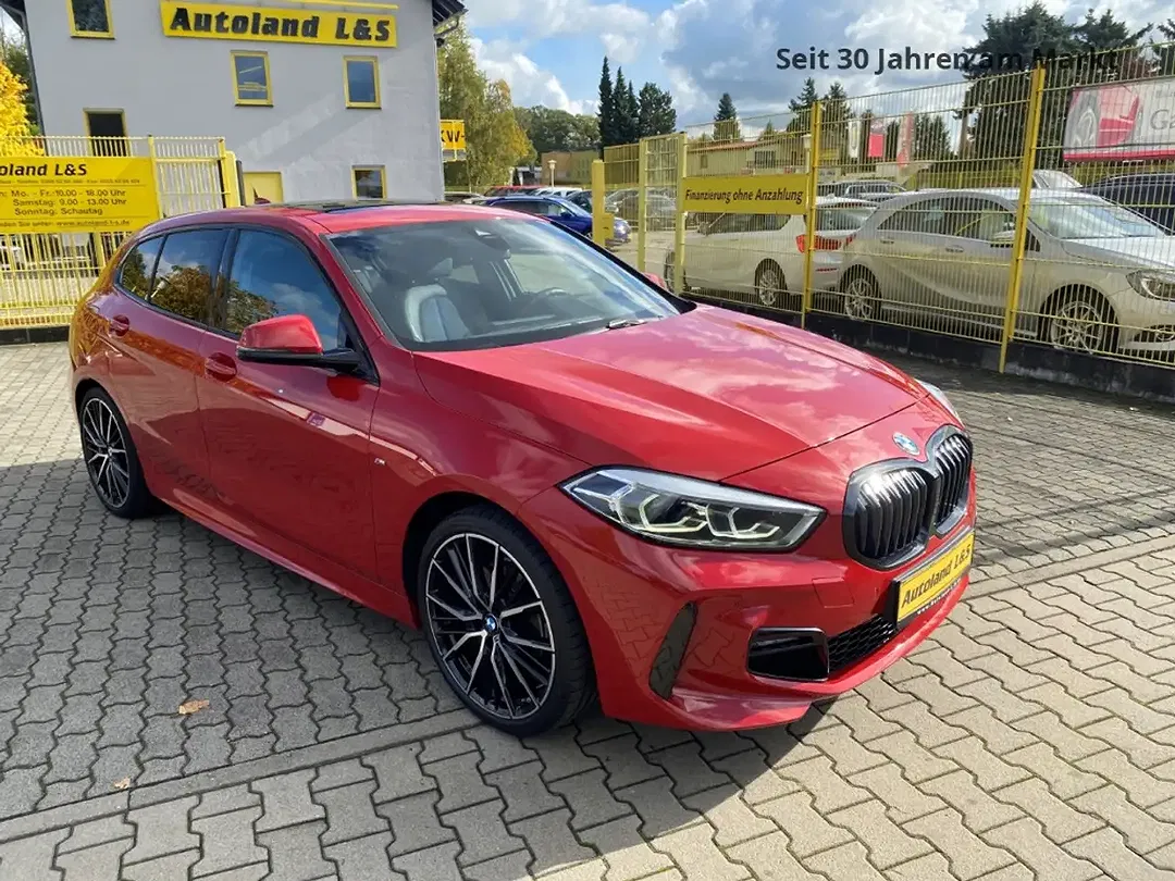 BMW 118 - Thumbnail 3