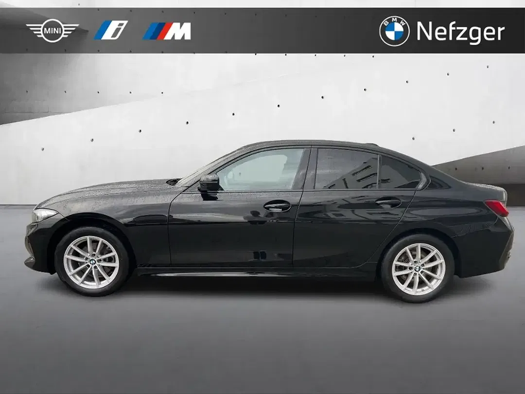 BMW 320 - Thumbnail 2