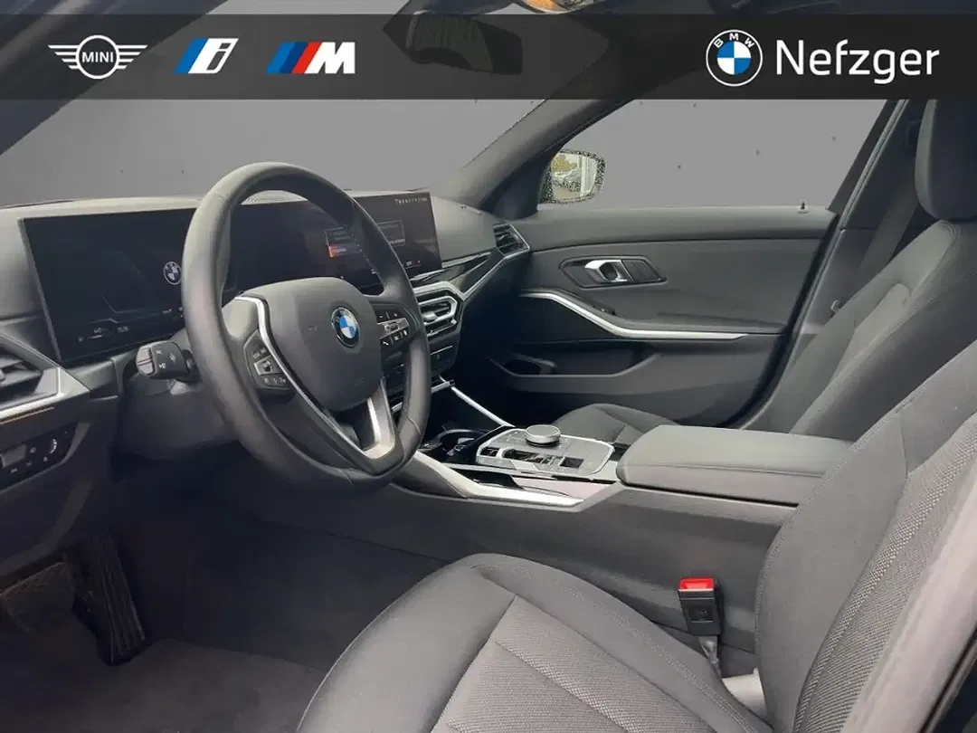 BMW 320 - Thumbnail 7
