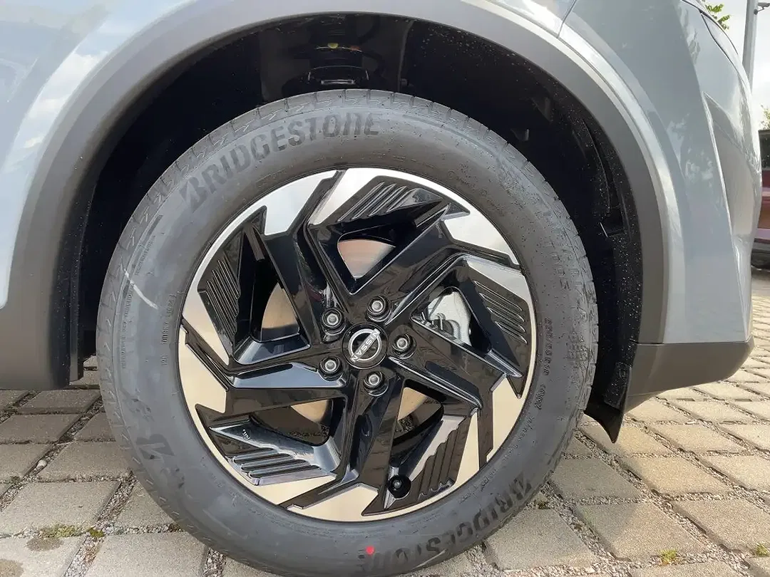 Nissan Qashqai - Thumbnail 8