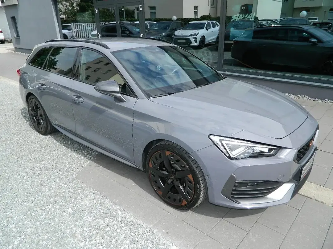 CUPRA Leon - Thumbnail 1