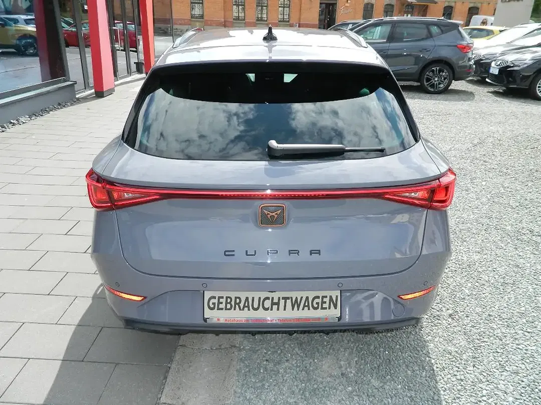 CUPRA Leon - Thumbnail 4