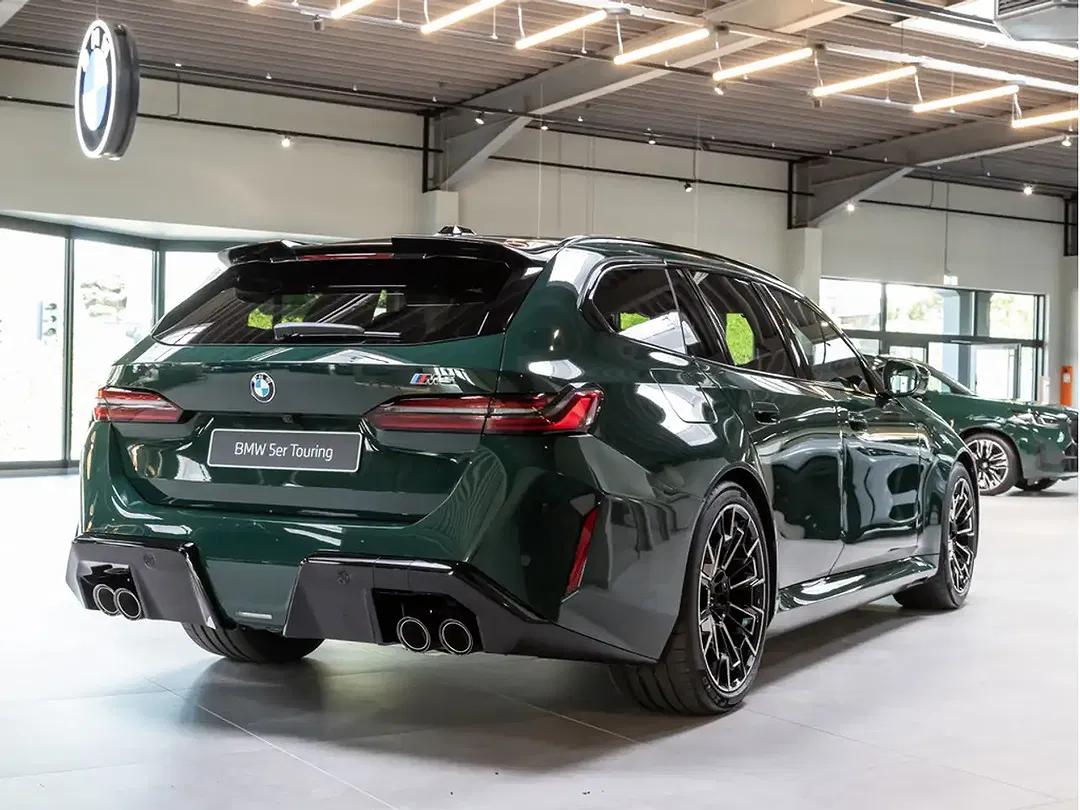 BMW M5 - Thumbnail 4