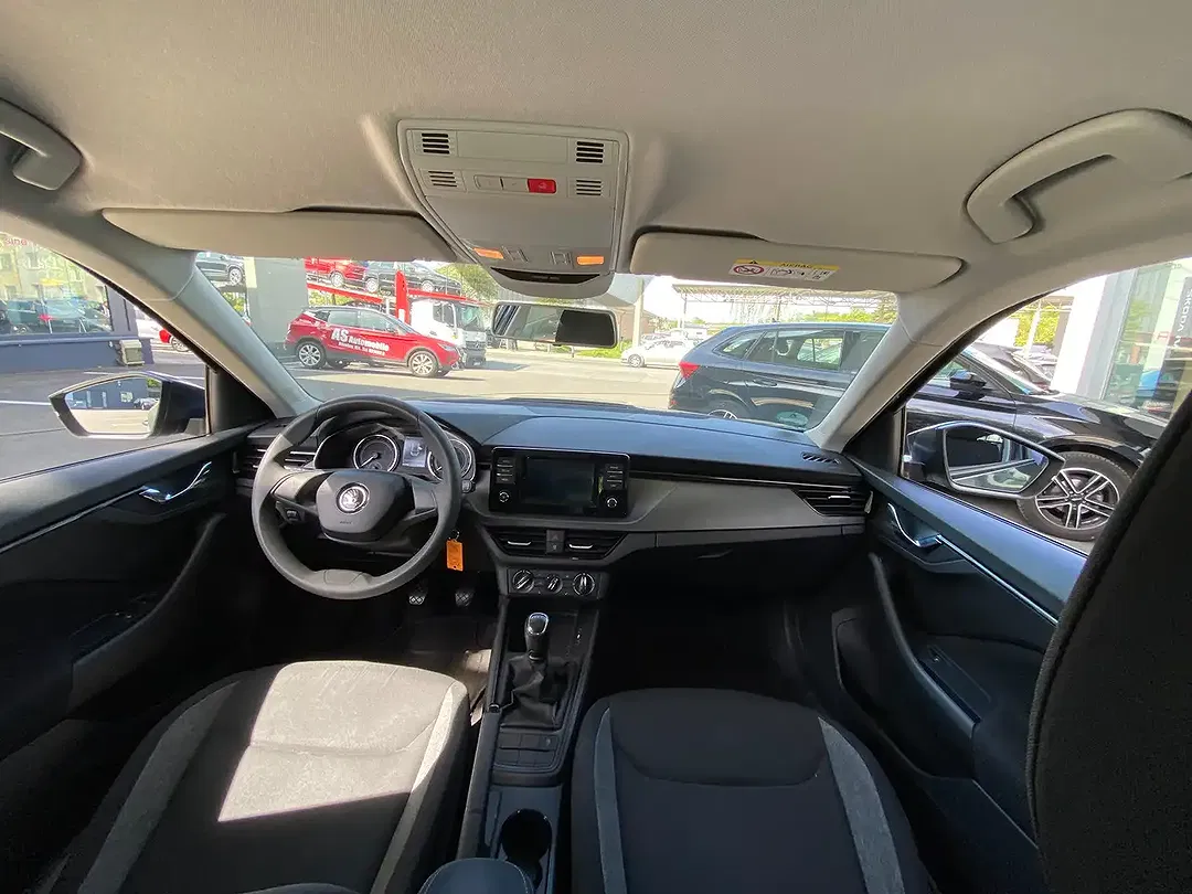 Skoda Kamiq - Thumbnail 8