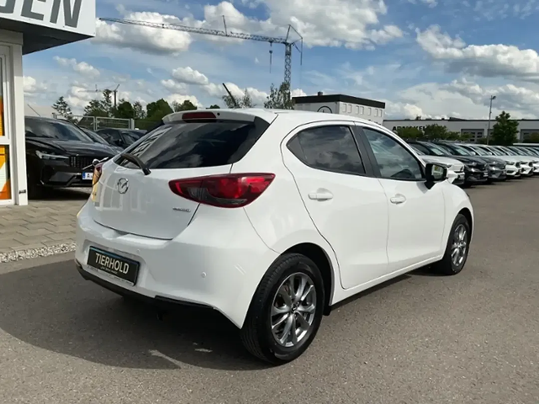 Mazda 2 - Thumbnail 4