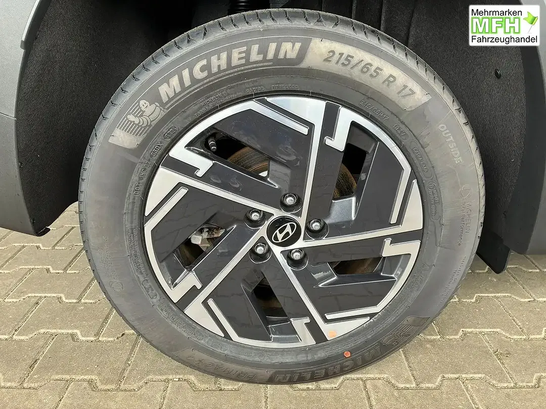 Hyundai TUCSON - Thumbnail 12