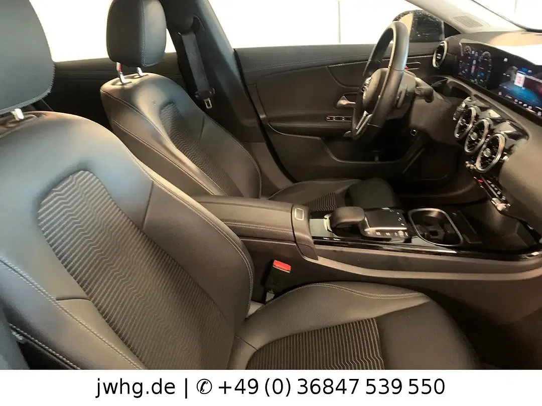 Mercedes-Benz CLA 250 - Thumbnail 4